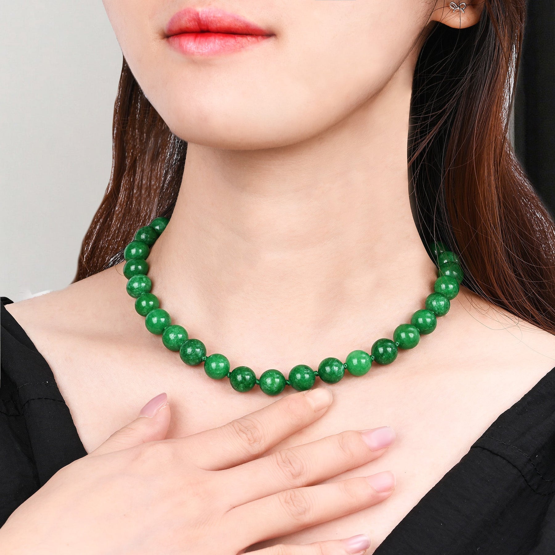 Emerald Spirit Choker Necklace